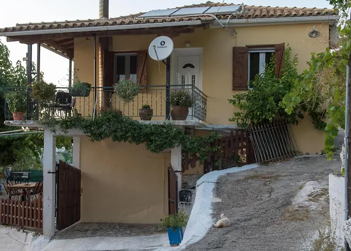 Metaxas House Holiday home *