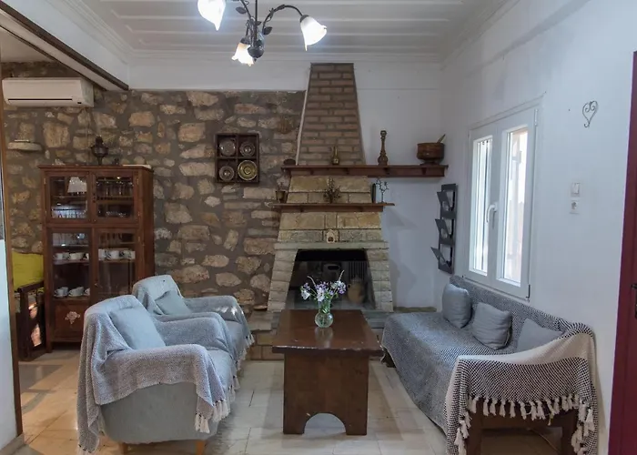 Metaxas House Holiday home *